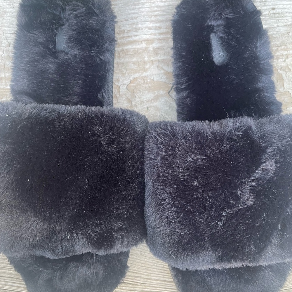 Black Slippers